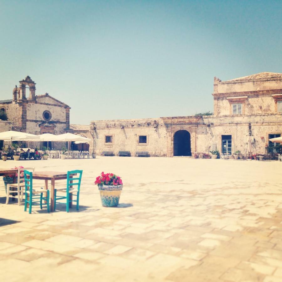 Casa Vacanza "La Piazzetta" Marzamemi Exteriör bild