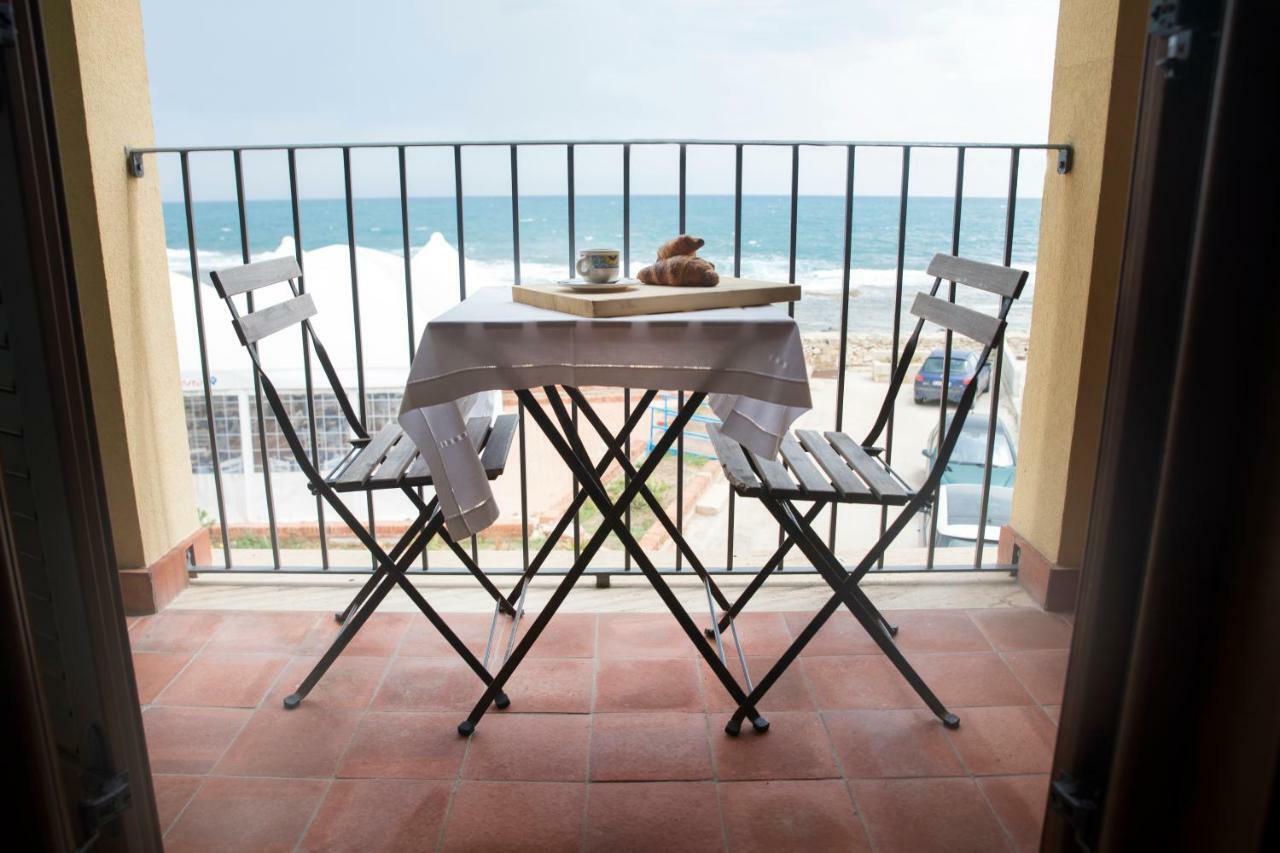 Casa Vacanza "La Piazzetta" Marzamemi Exteriör bild