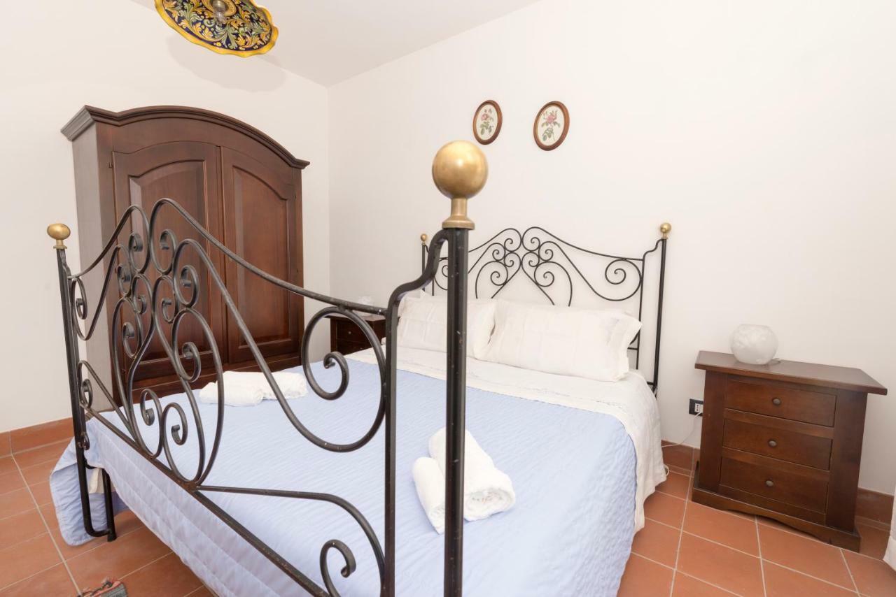Casa Vacanza "La Piazzetta" Marzamemi Exteriör bild