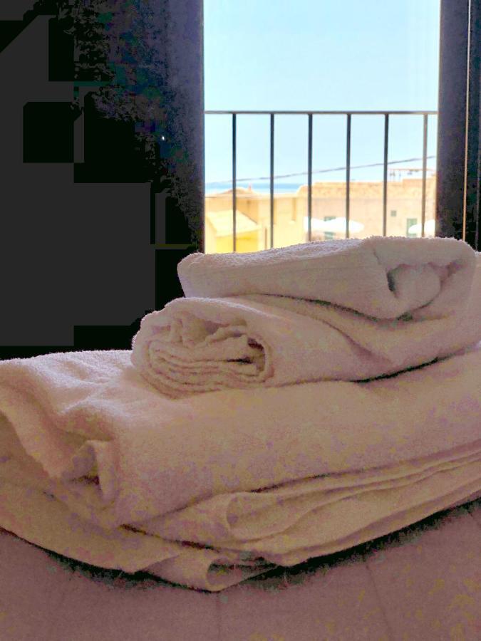 Casa Vacanza "La Piazzetta" Marzamemi Exteriör bild